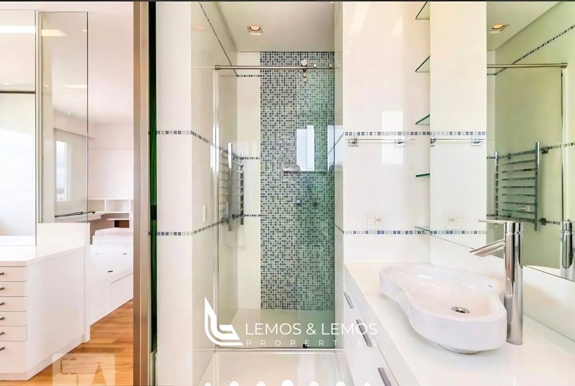 retouch_2024100718231212