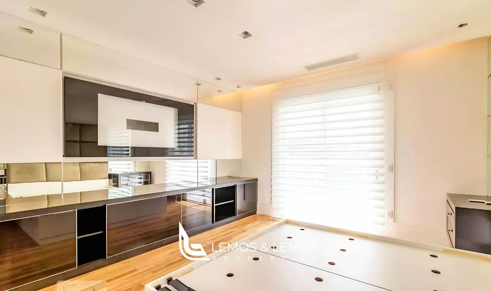 retouch_2024100718281122