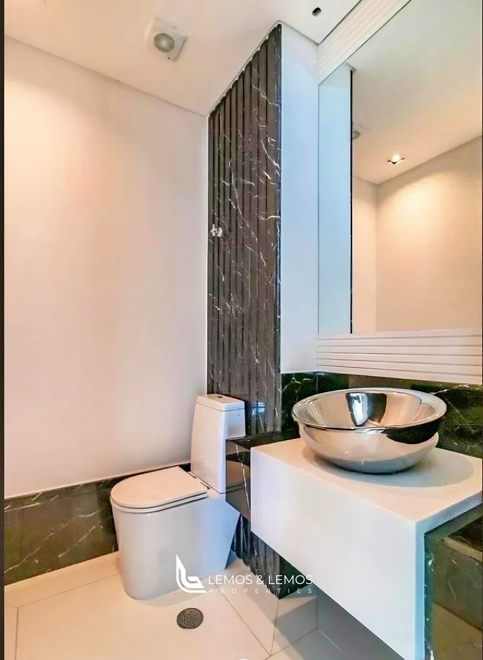 retouch_2024100718285392