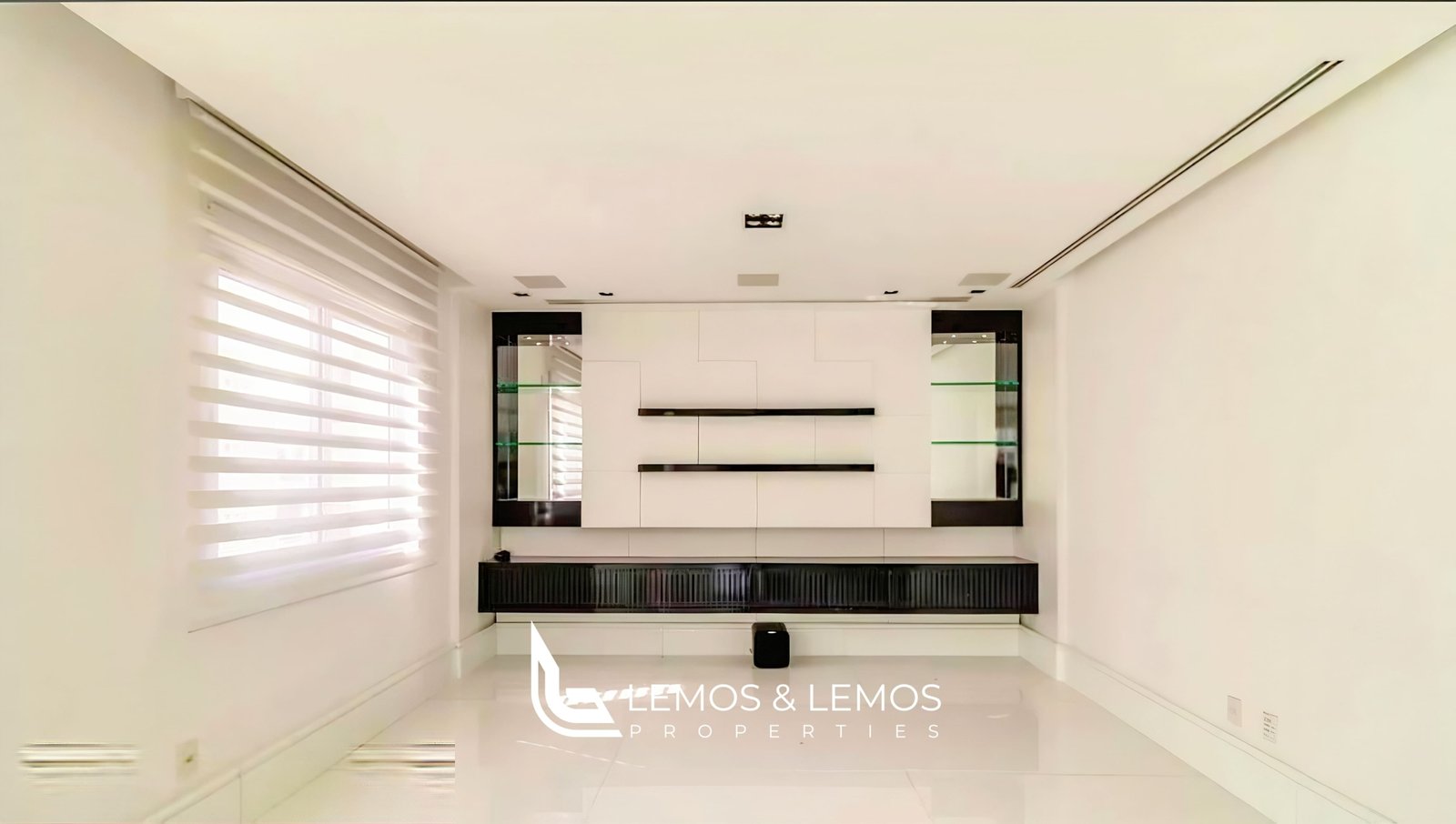 retouch_2024100718322208