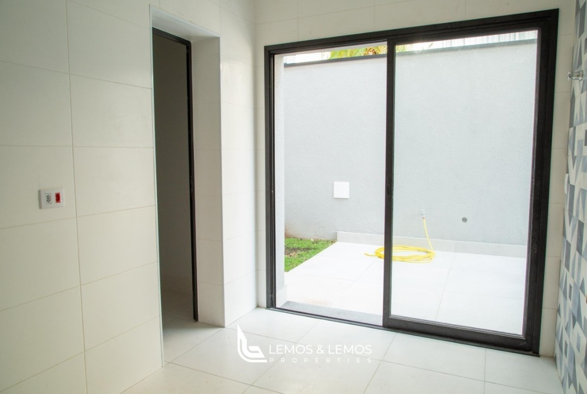 WhatsApp Image 2025-05-08 at 17.30.21