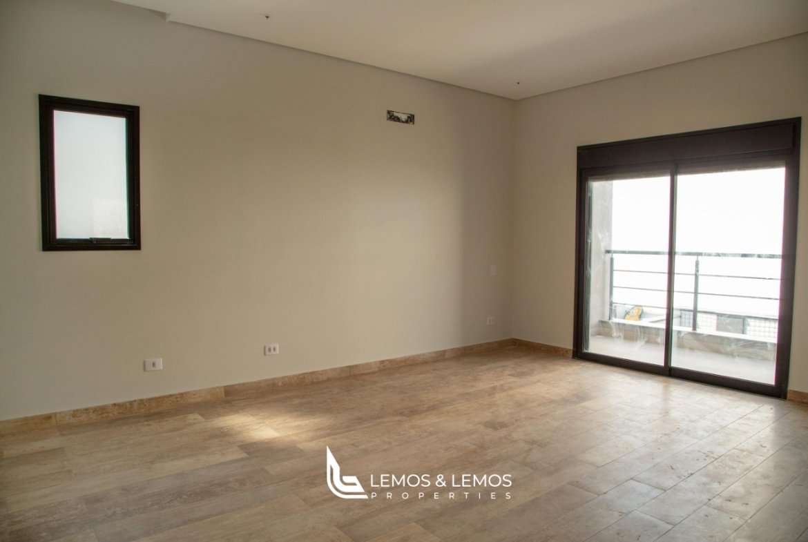 WhatsApp Image 2025-05-08 at 17.30.23 (2)