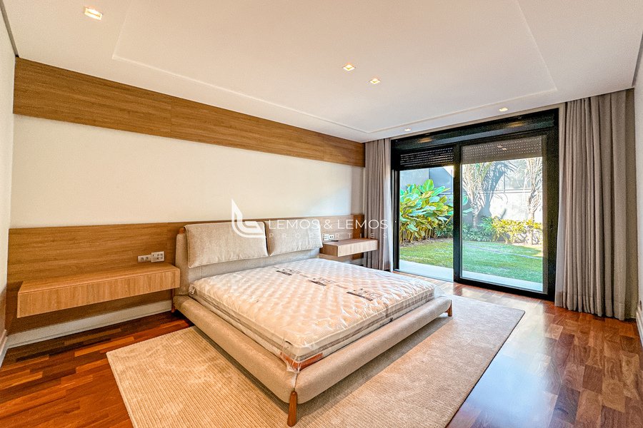 20240605_171011034_iOS