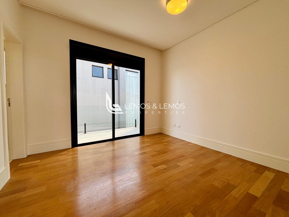 7EB2AF61-4B6E-4FF2-B1BA-55DBFDAE6643