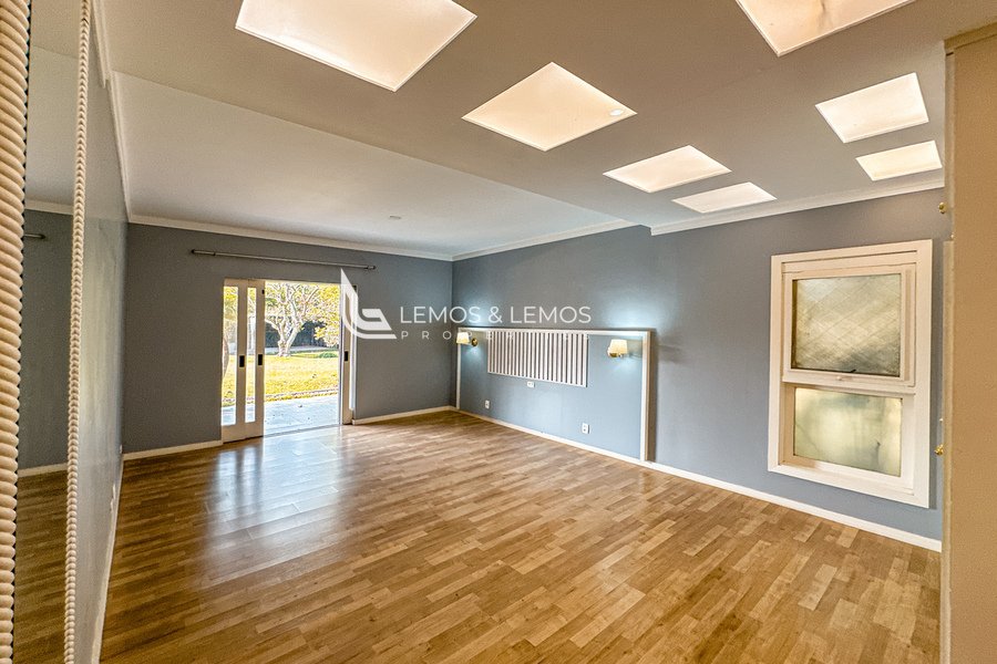 20240903_180459910_iOS